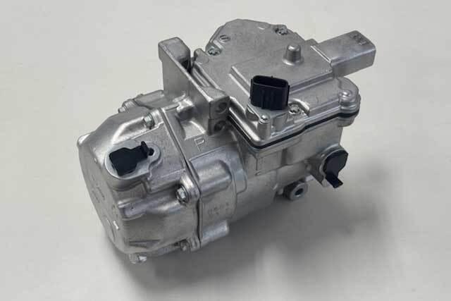 エアコンコンプレッサープリウス